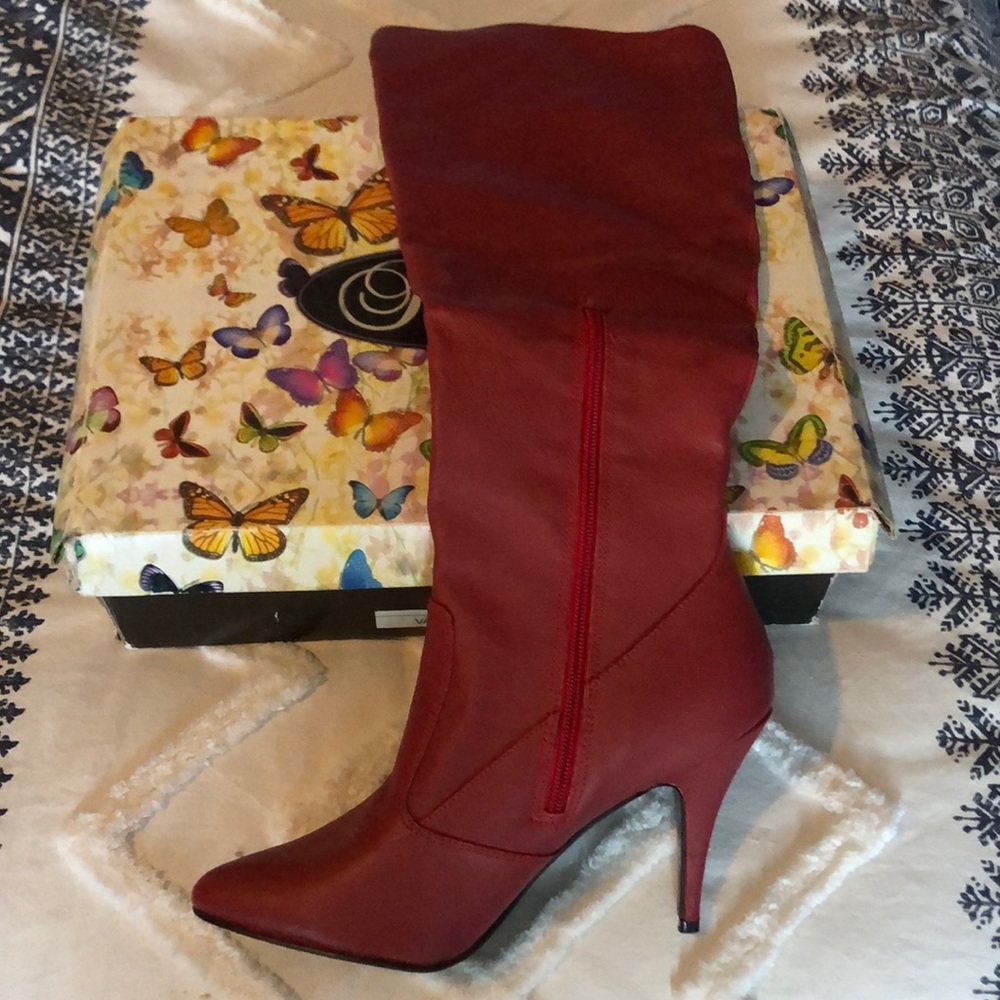 High heel boots